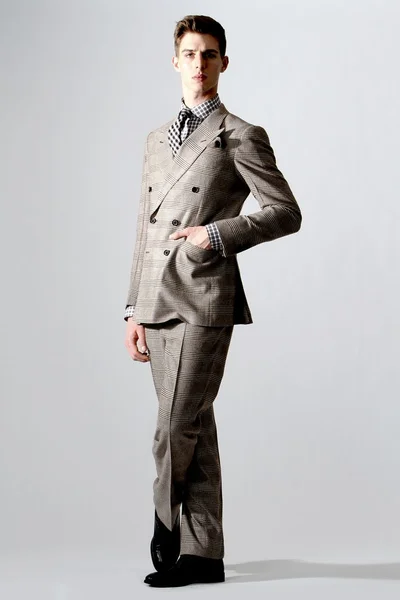 Look 4